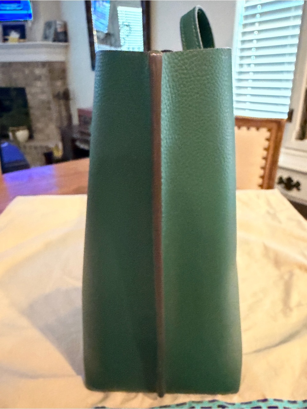 Tory Burch Emerald Green Pebbled Leather Tote with Navy Tag - Picture 7 of 11